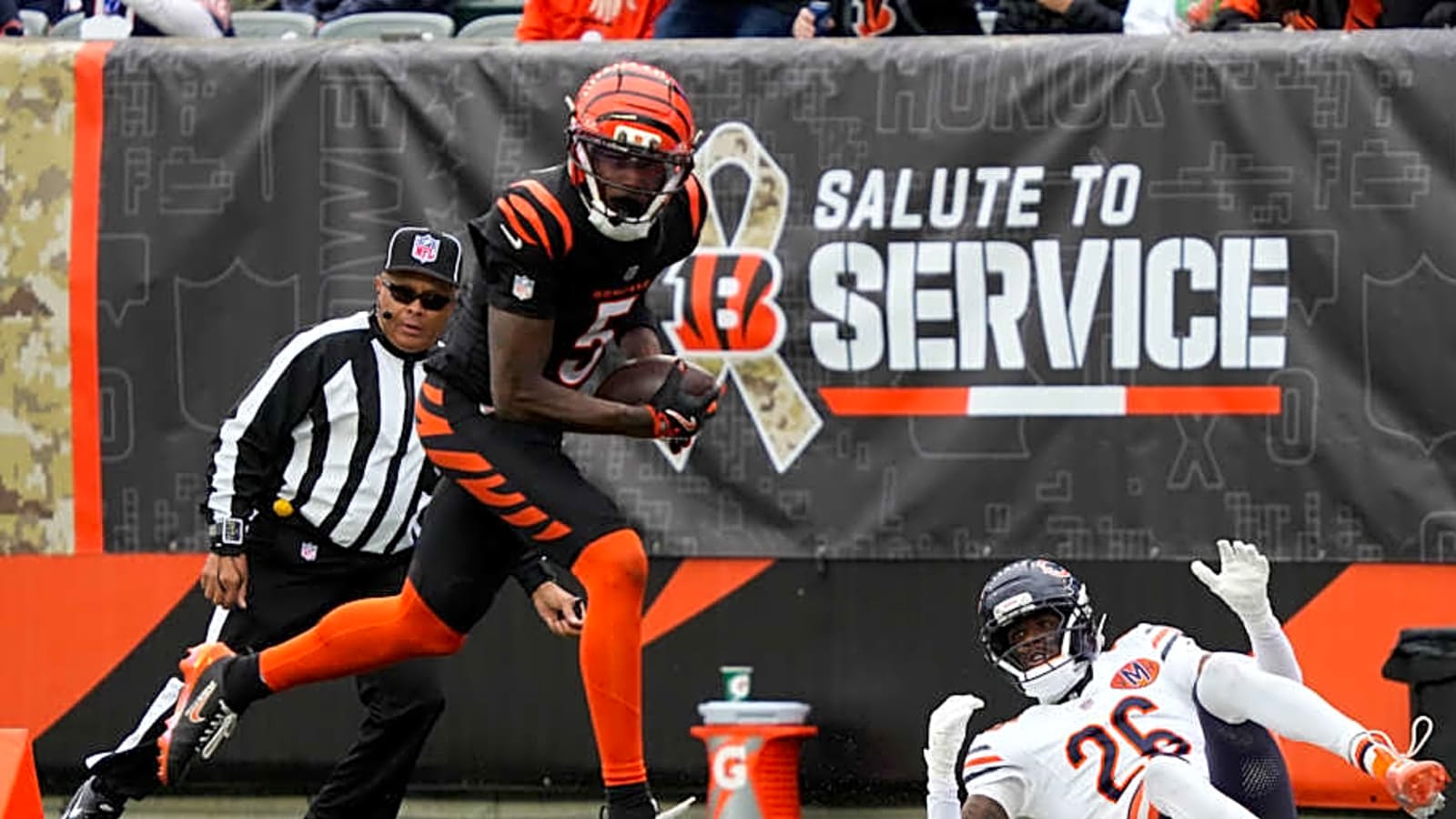 Tee Higgins Scores On Bengals First Drive Against Steelers