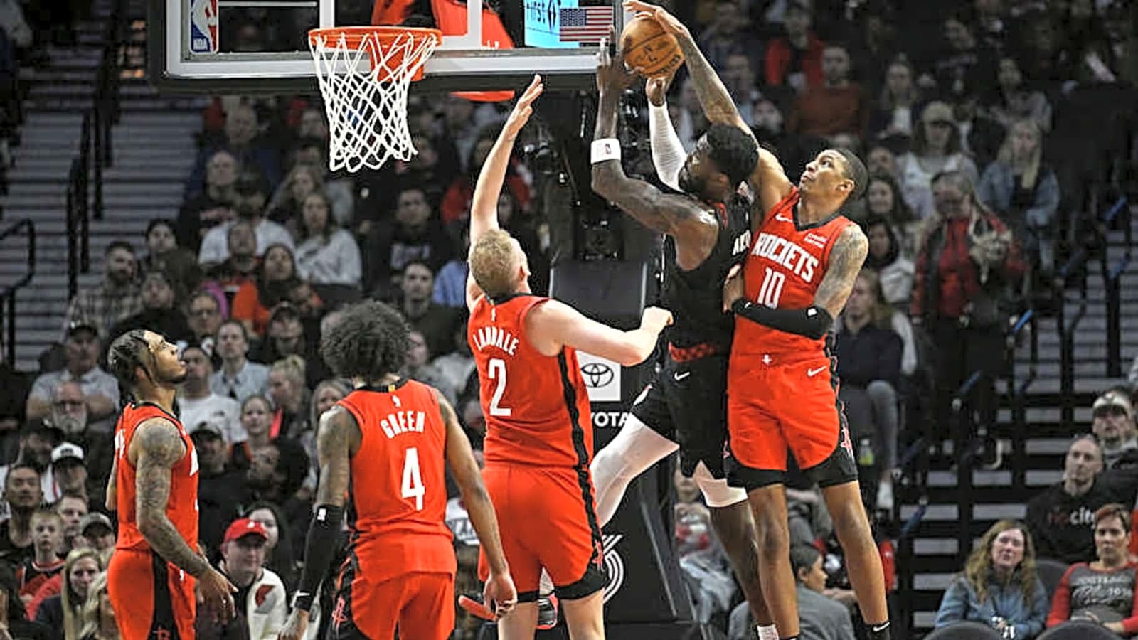 Memphis Grizzlies Announce Signing of Ex-Rockets Center