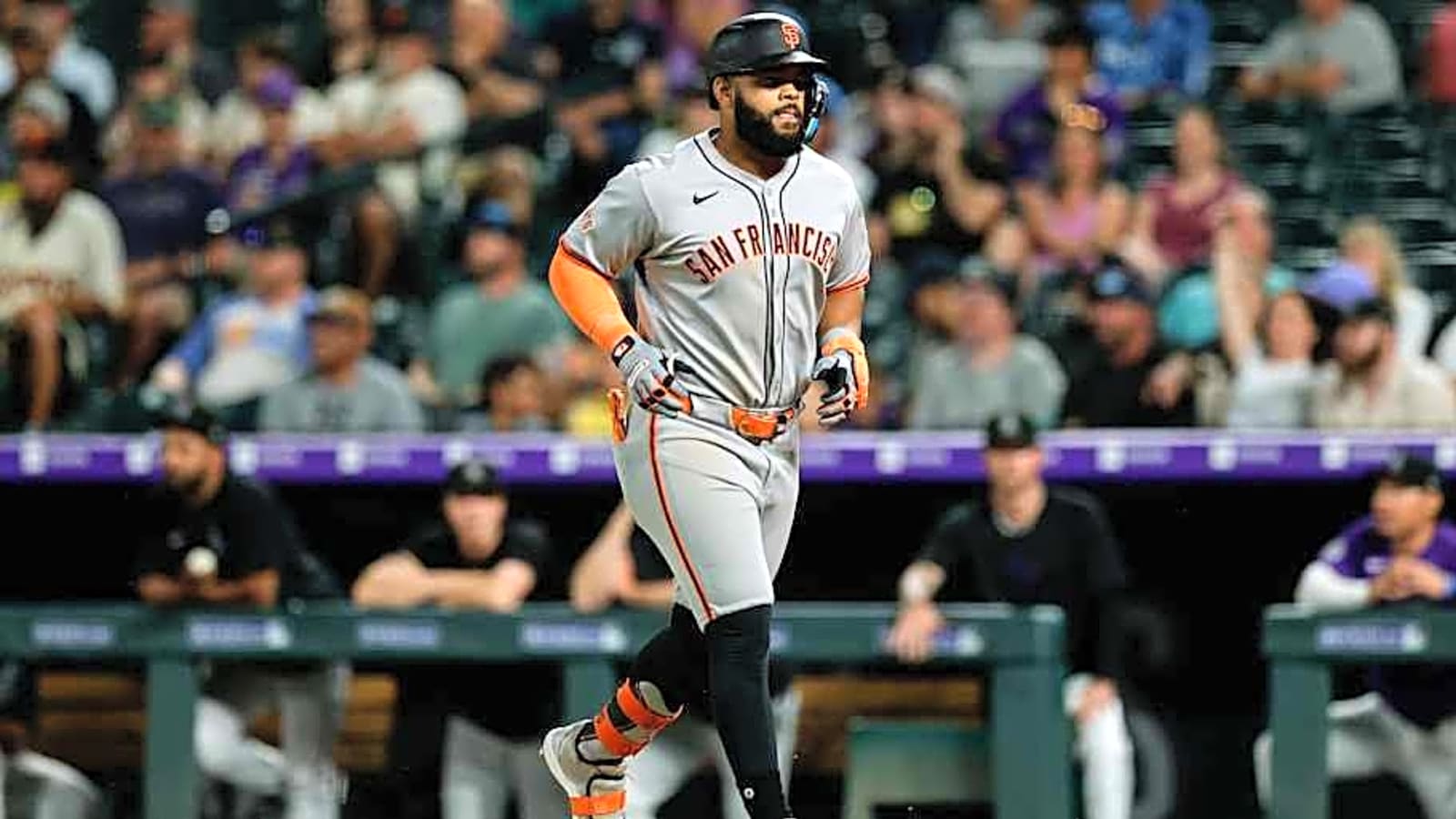 Giants Miraculously Keeping Pace in Crowded NL West Despite Woeful Offense