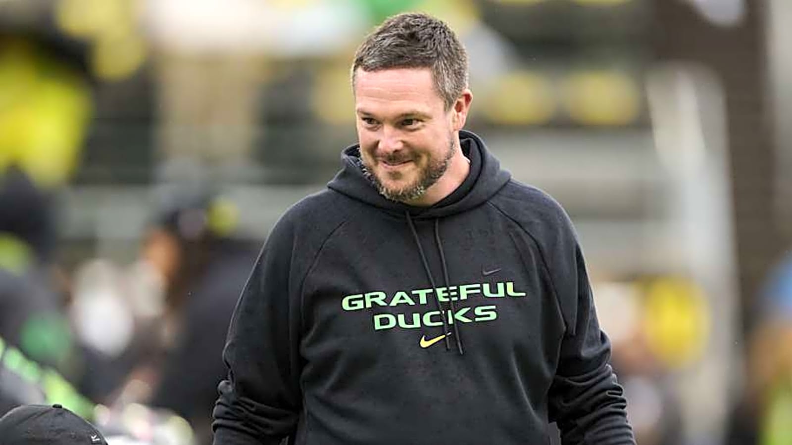 First Look At Oregon Ducks Tie-Dye Uniforms Doesn't Disappoint