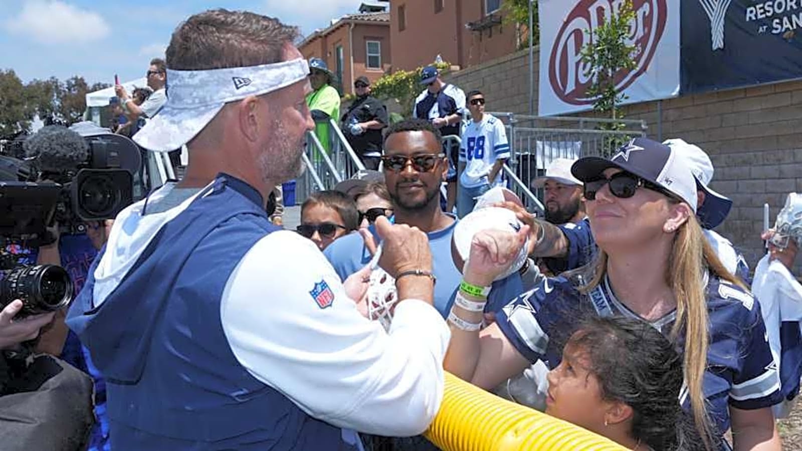 George Pickens raves about Dallas Cowboys coach Brian Schottenheimer&#39;s competitiveness