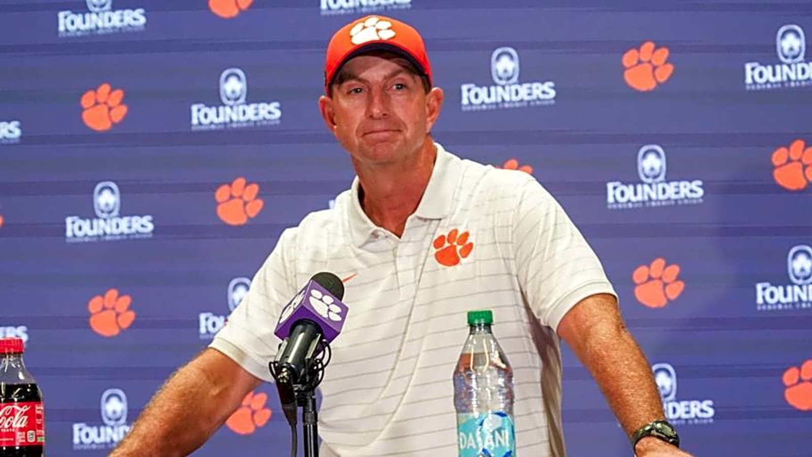 Dabo Swinney Commemorates Clemson&#39;s Fight, Second-Half Comeback