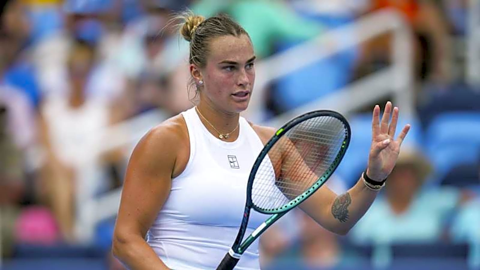 Aryna Sabalenka Escapes Emma Raducanu in Cincinnati Open