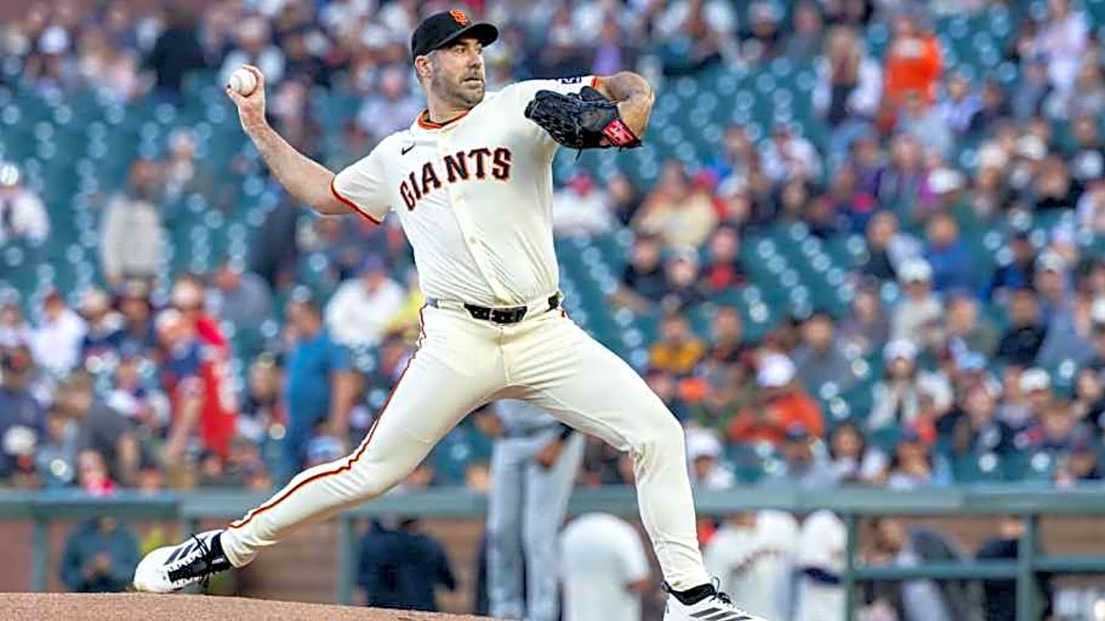 Giants Pitcher Justin Verlander Begins Paternity Leave Stint