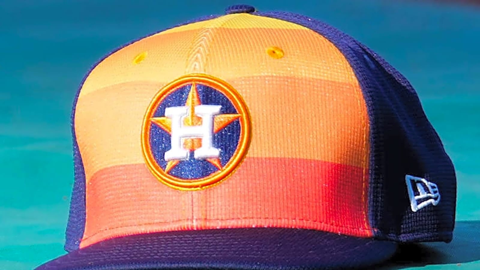 Astros Controversial Star Worthy of Being on MLB Postseason All-Quarter Century Team