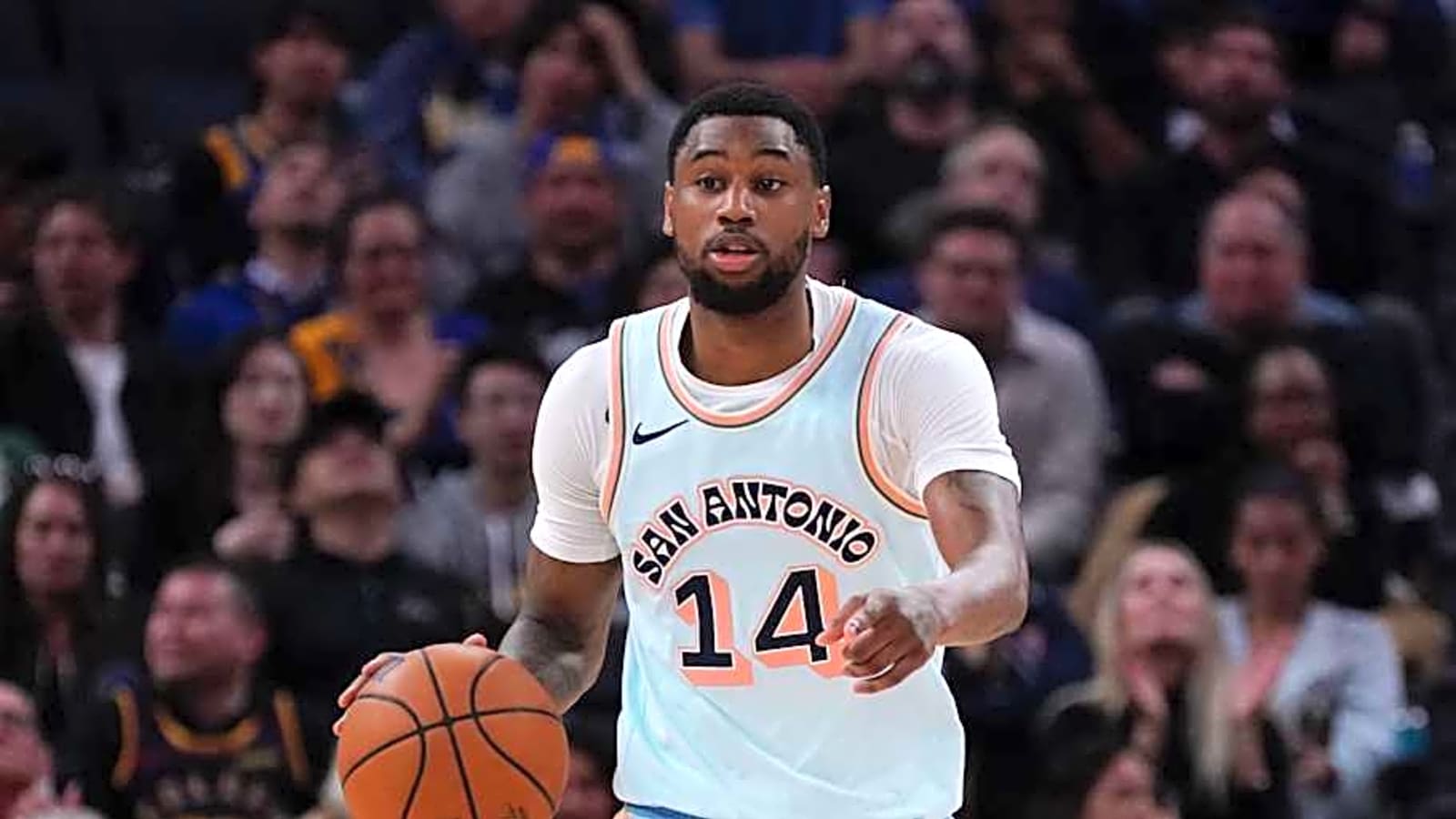 Former Notre Dame Guard Blake Wesley signs with Portland