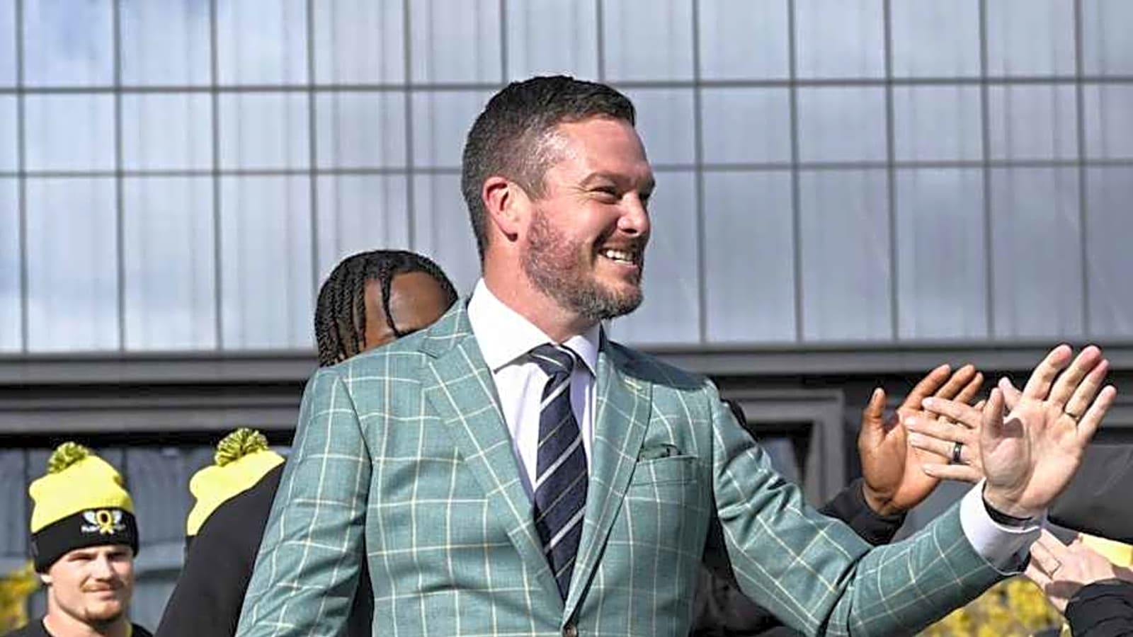 Oregon Ducks&#39; Dan Lanning Reacts to Phil Knight&#39;s Generous Gift