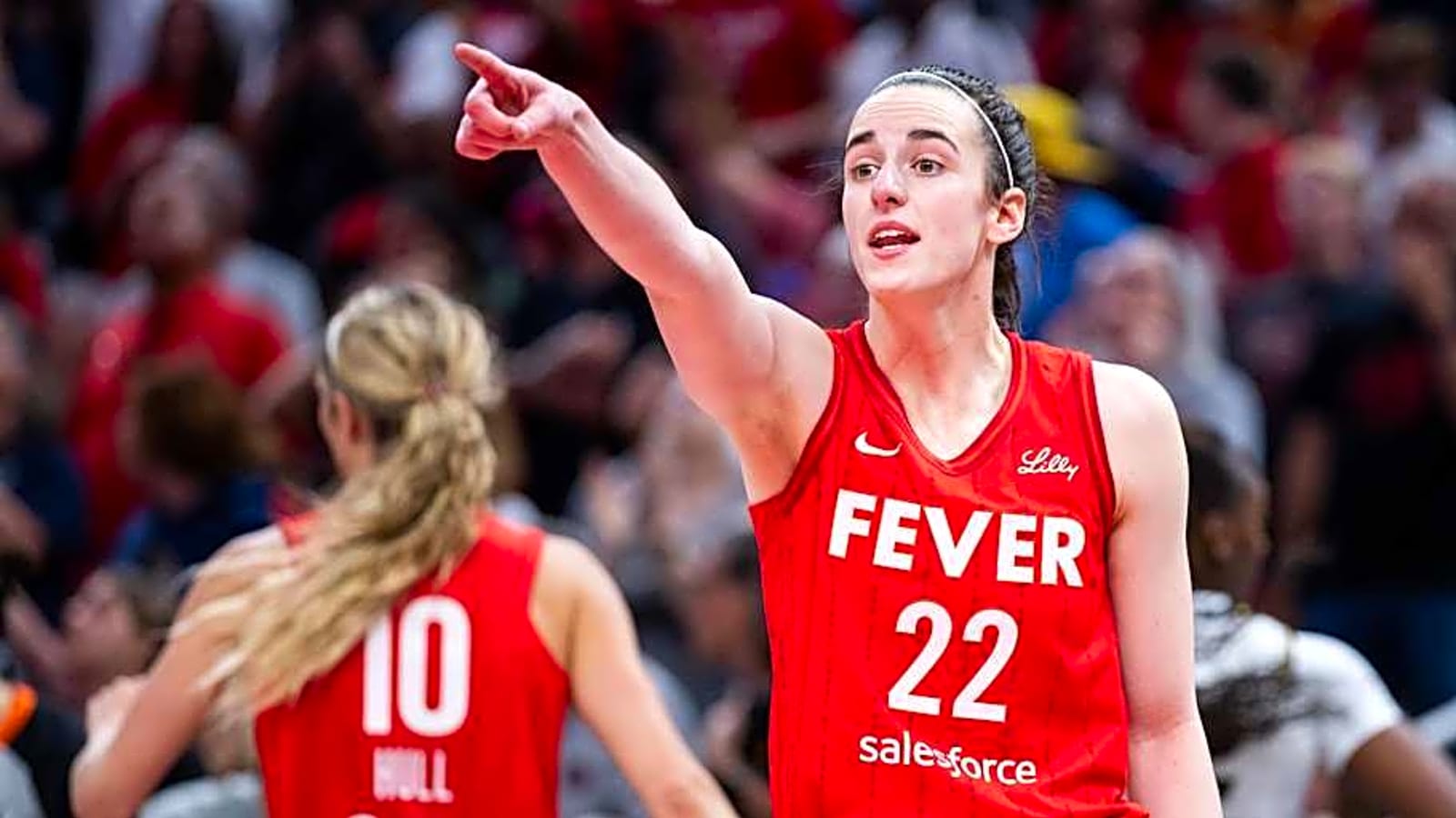 Sky Coach&#39;s 1-Word Response on Chicago&#39;s Caitlin Clark Defense Attempt Says It All