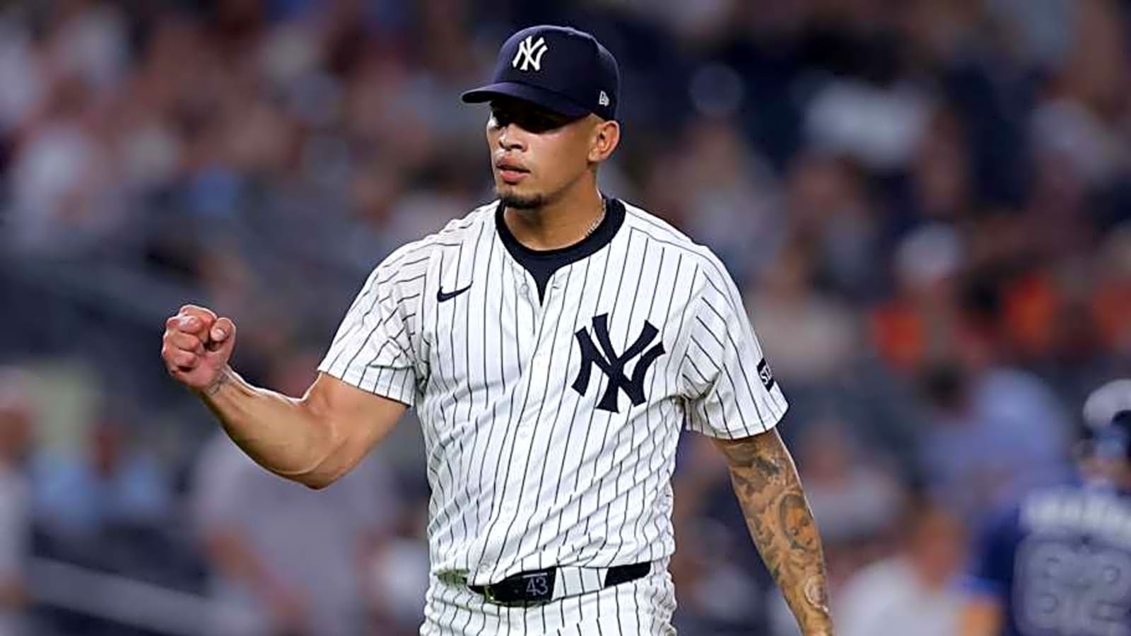 Diamondbacks Sign Former Yankees Reliever