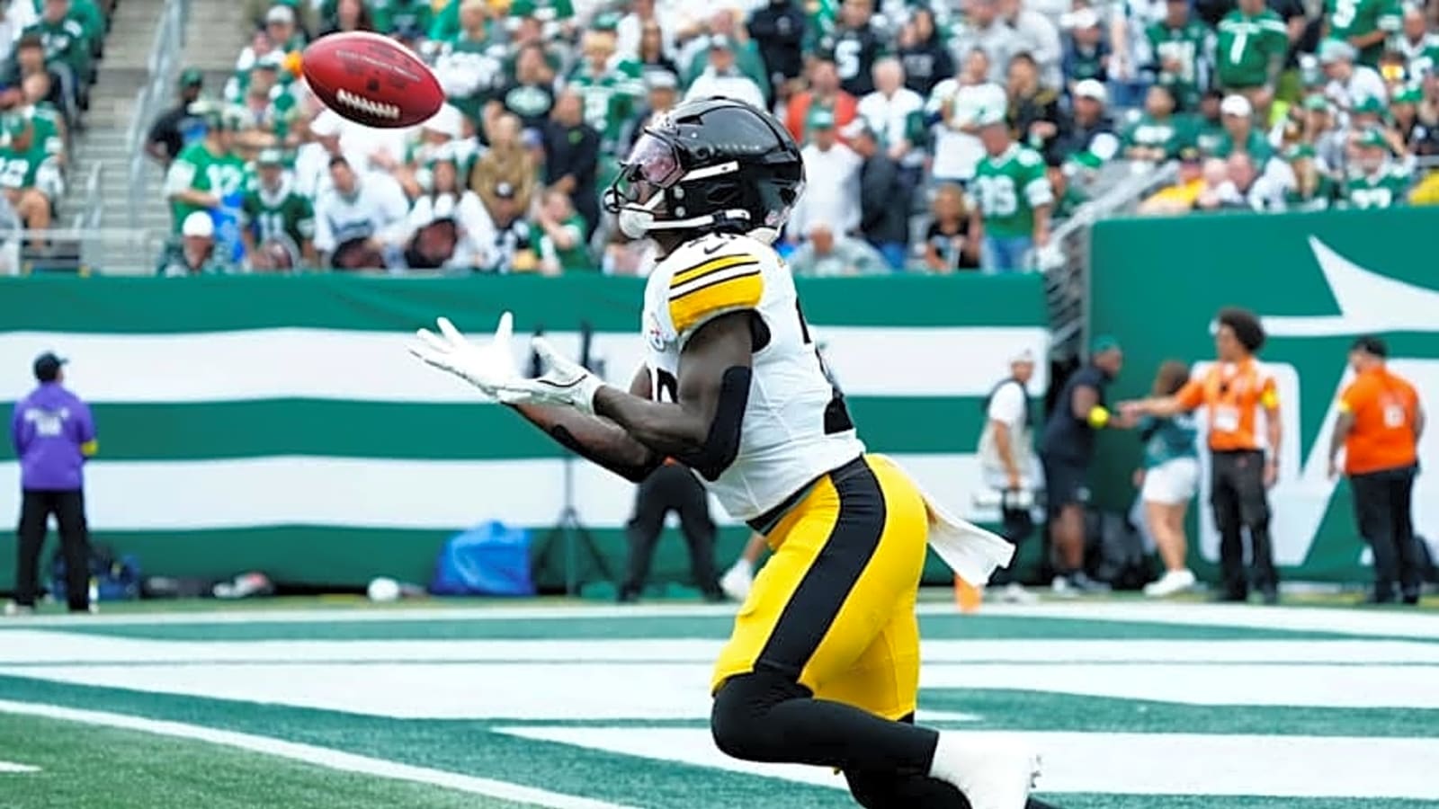 Steelers Rookie RB Could Break Franchise Record