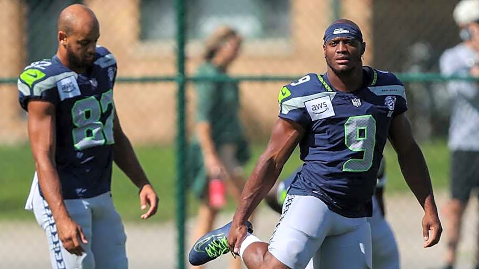 Watch: Punches fly as fights break out between Seahawks, Packers at joint practice