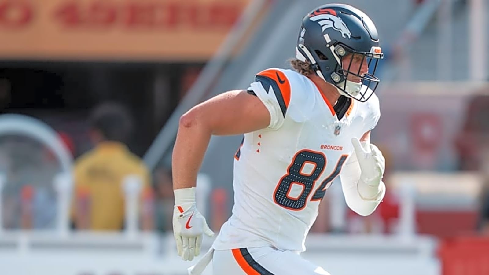 Broncos Sign Six Players to Reserve/Future Contracts