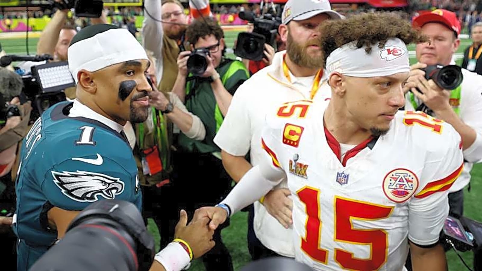 Chiefs&#39; Patrick Mahomes sends clear statement to Eagles on early &#39;challenge&#39;