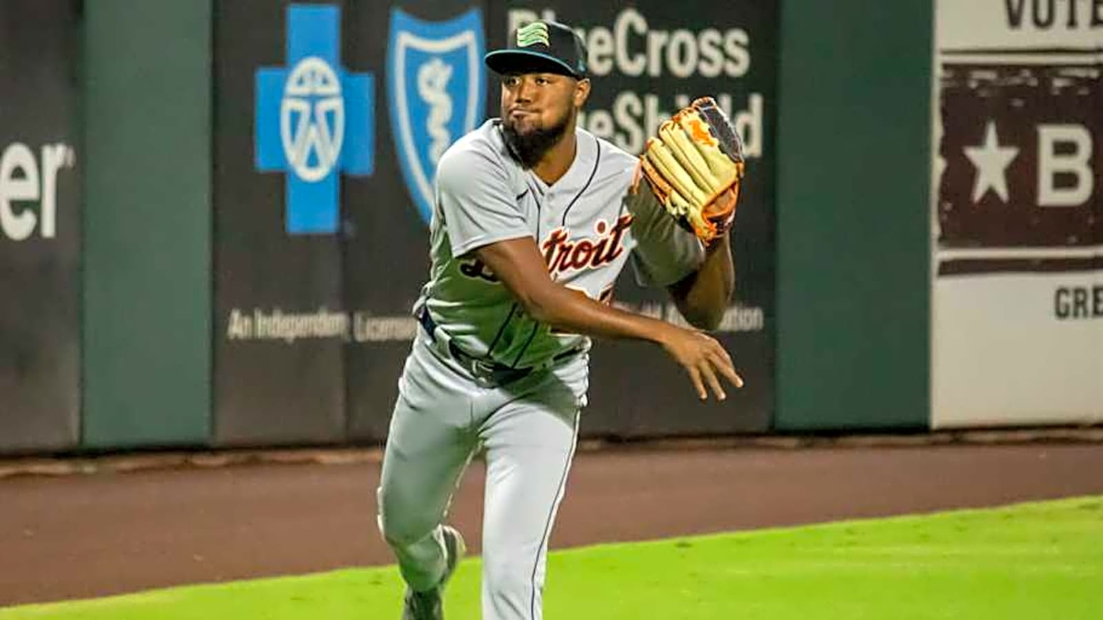 Tigers Fast-Rising Pitching Prospect Could be Bullpen Option This Season