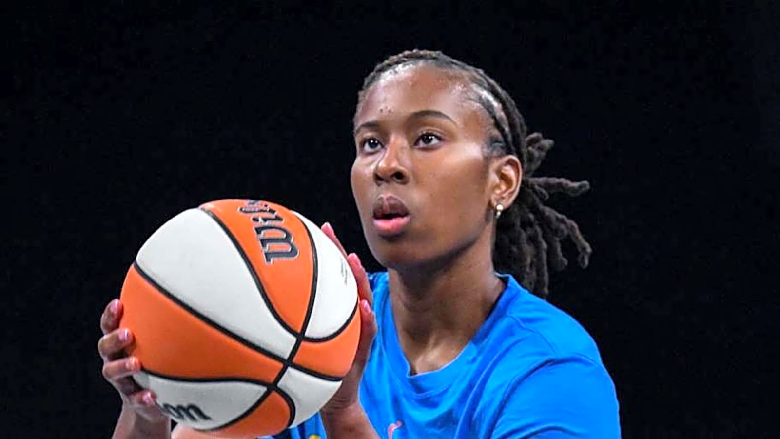 Wings may need to sign shooting guard with Dallas connection in free agency