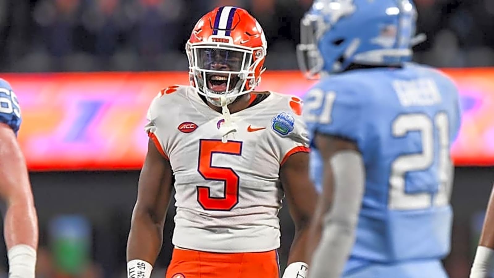Browns Make Intriguing Roster Addition to Begin Training Camp