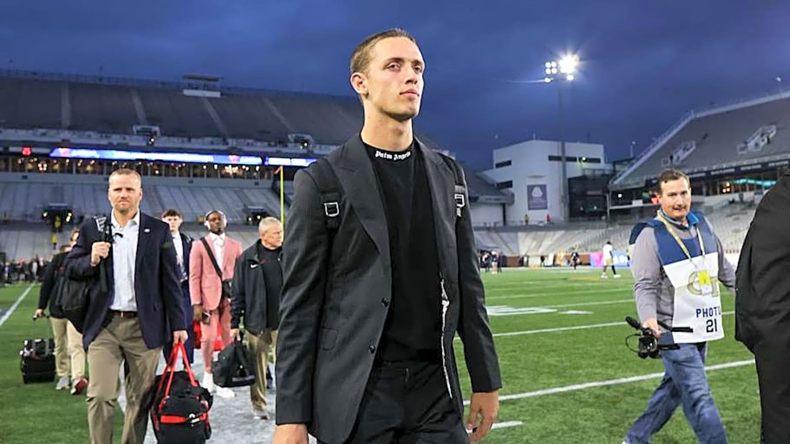 Opinion: Miami&#39;s Carson Beck Will Be A Heisman Finalist