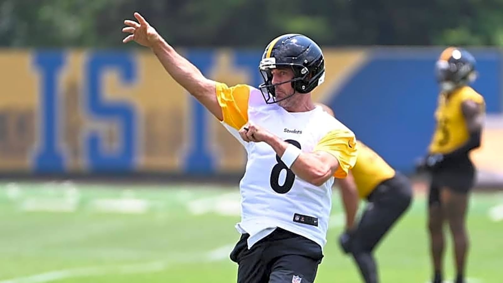 Aaron Rodgers Puts Pressure on Steelers, T.J. Watt Negotiations