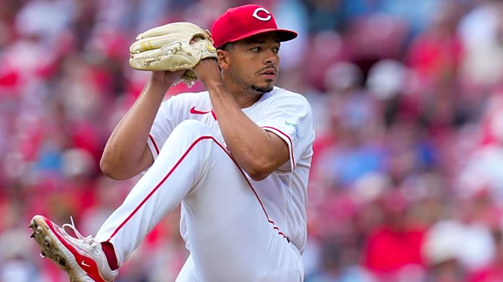 Burns Dominates Again as Reds Avoid Sweep in 15-1 Win over Nationals
