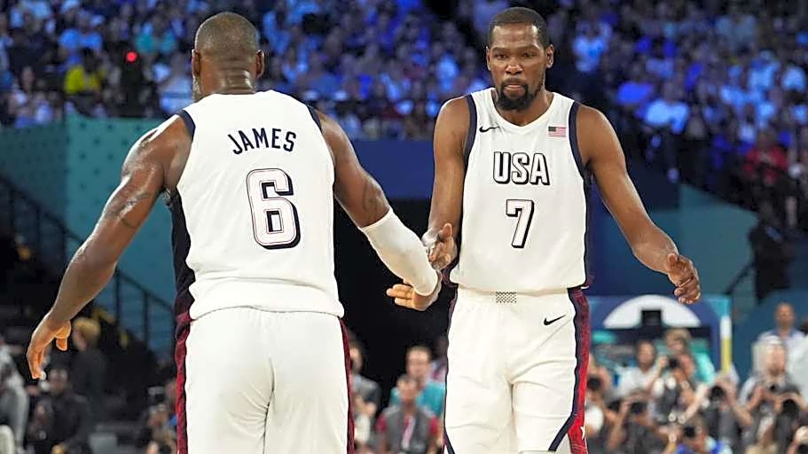 Rockets Star Kevin Durant and Lakers&#39; LeBron James Debate the Mid-Range Game