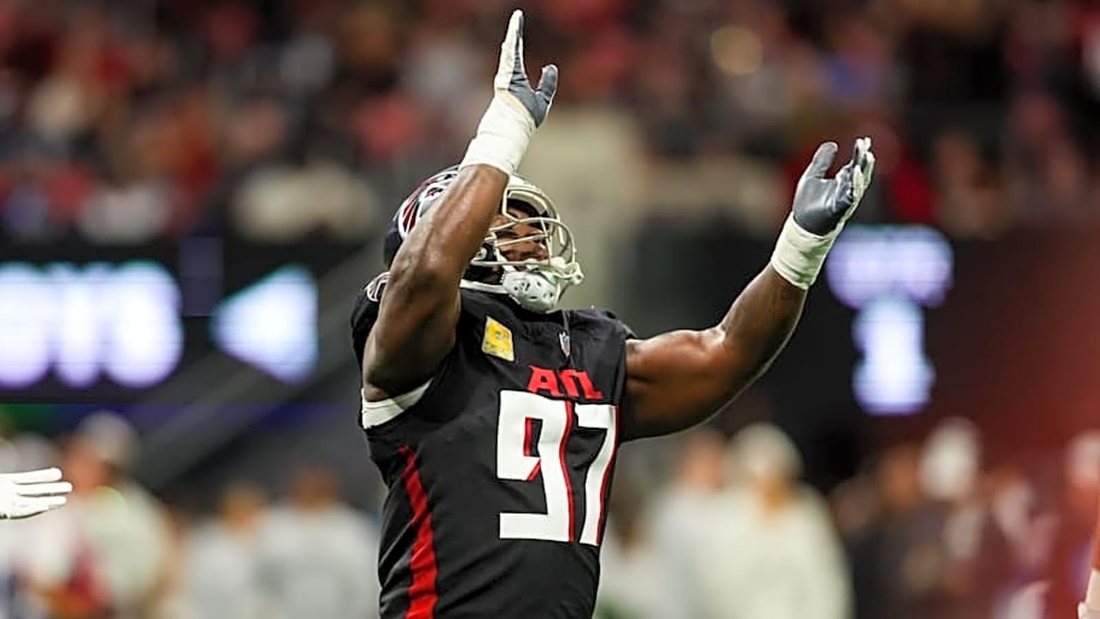 Former Atlanta Falcons DT Calls Length of NFL Career &#39;A Blessing&#39;