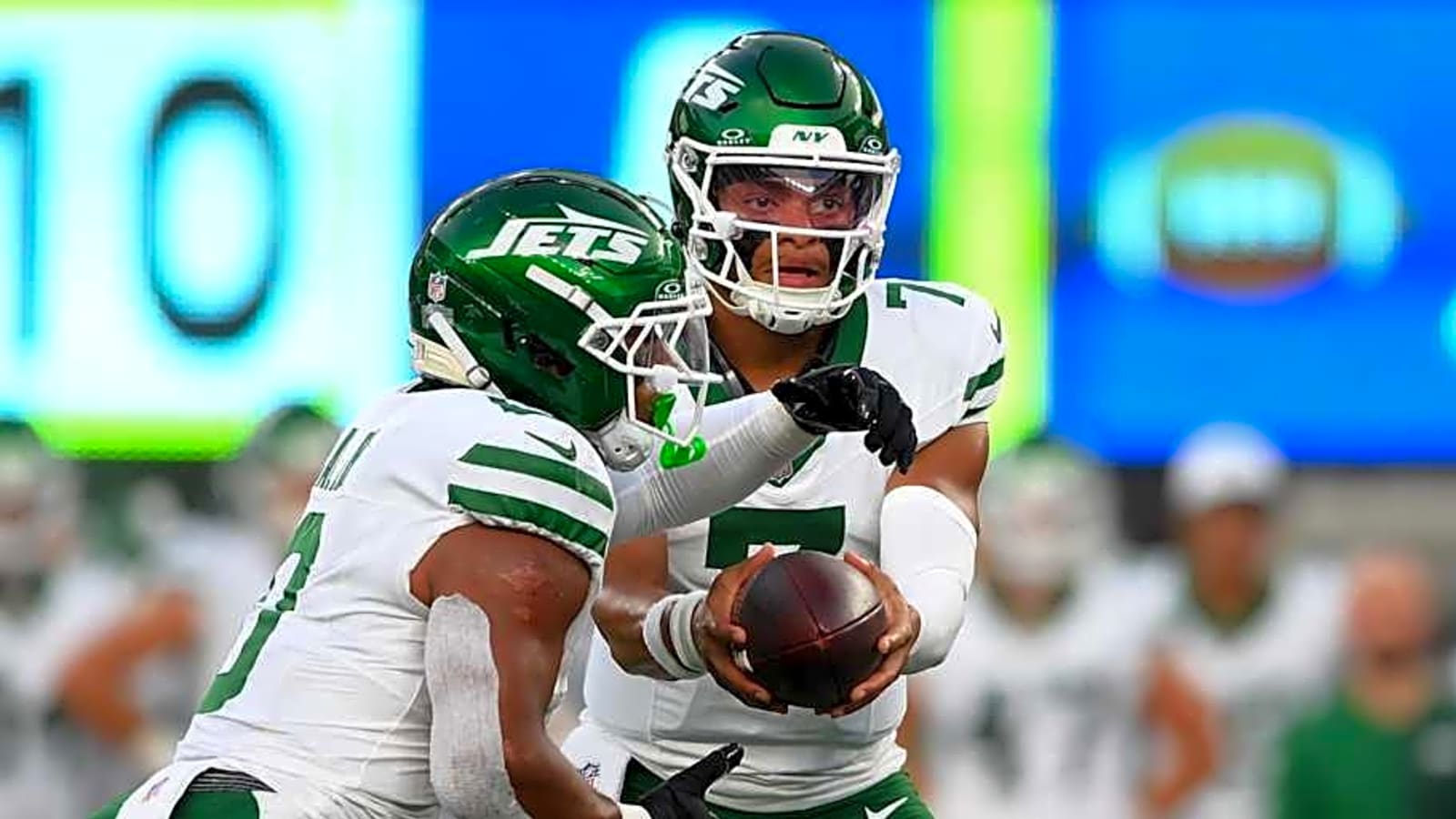 Jets Star RB Tabbed &#39;Early Breakout Candidate&#39; Amid Camp Dominance