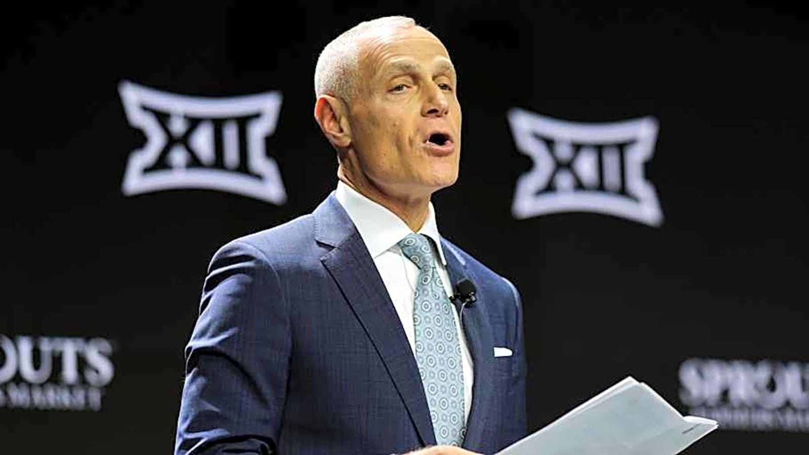 Big 12 Commissioner Doesn&#39;t Mince Words On Expanded Playoff Format