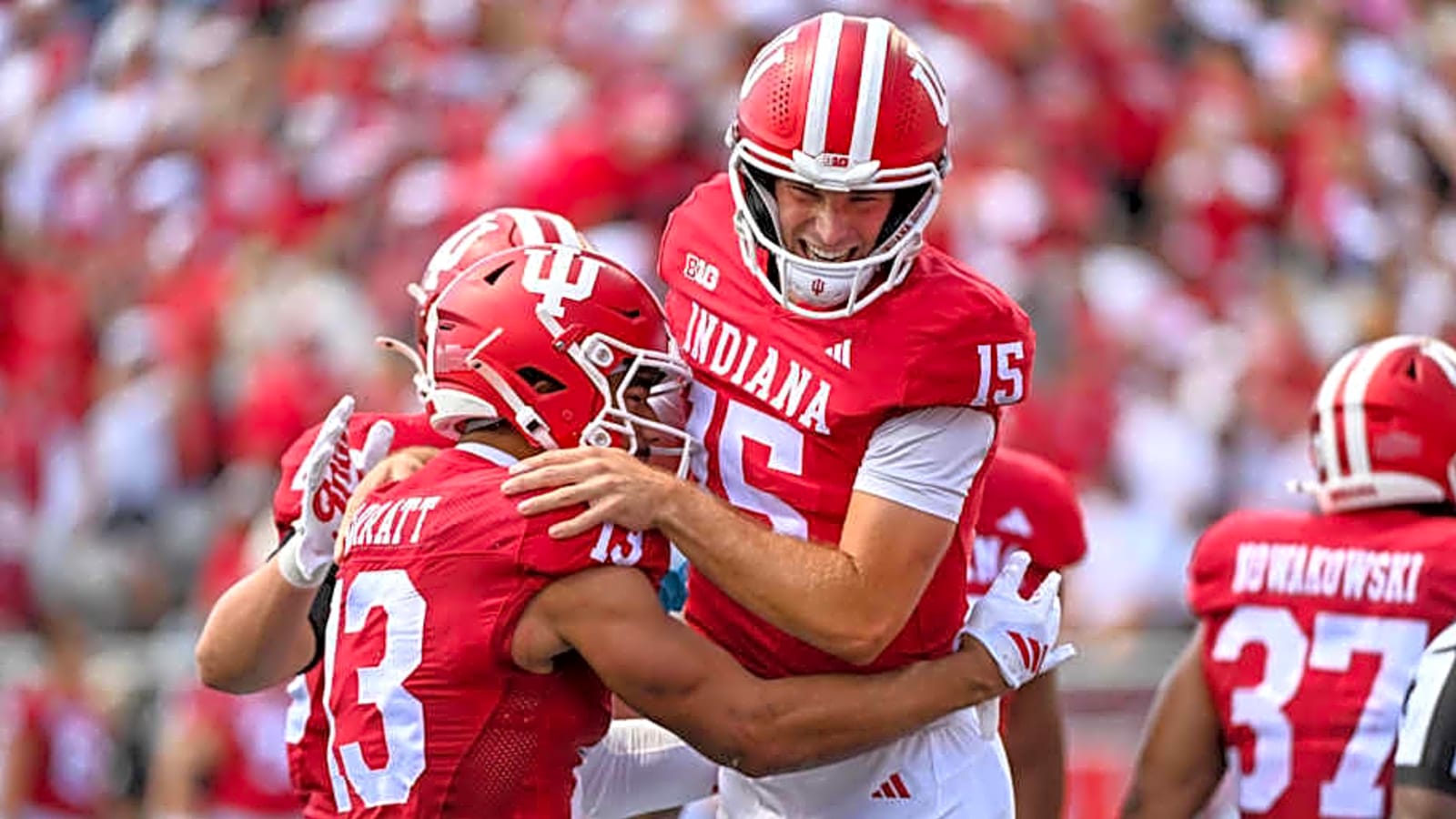 Illinois vs. Indiana score prediction by expert football model Yardbarker