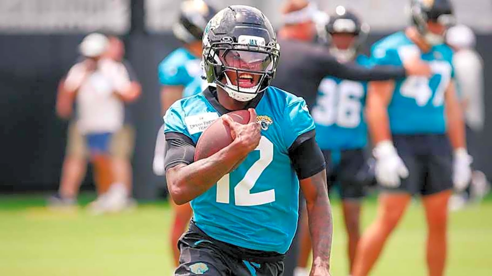 Travis Hunter Takes Shot at Titans QB Cam Ward