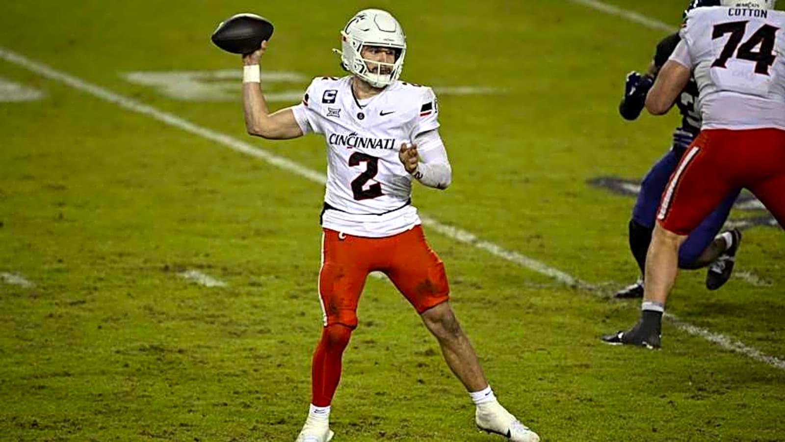LSU Football Receives Prediction to Land Commitment From No. 1 Transfer Quarterback