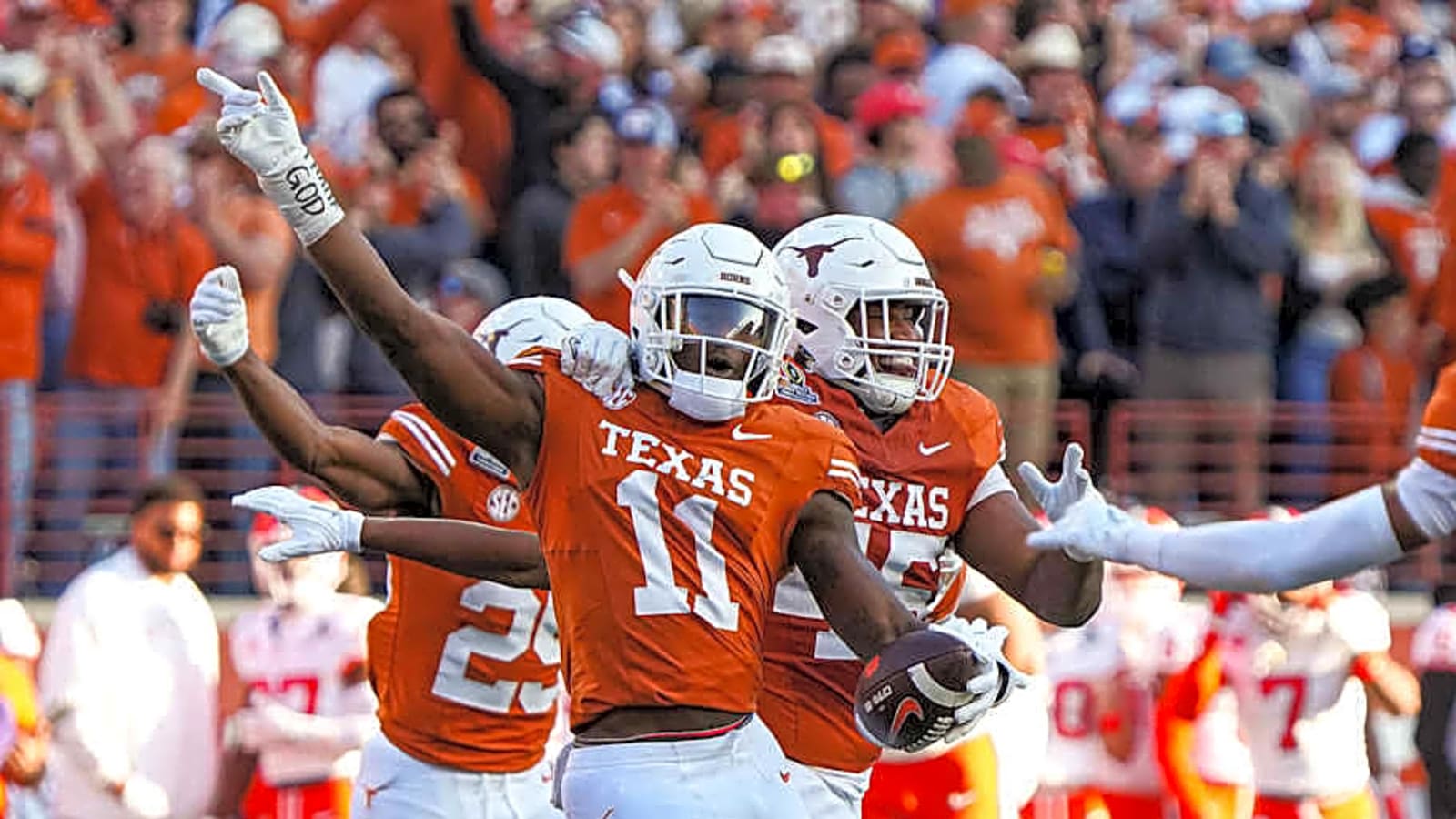 Texas Longhorns EDGE Commit Richard Wesley Shows Out at Rivals Five-Star Event