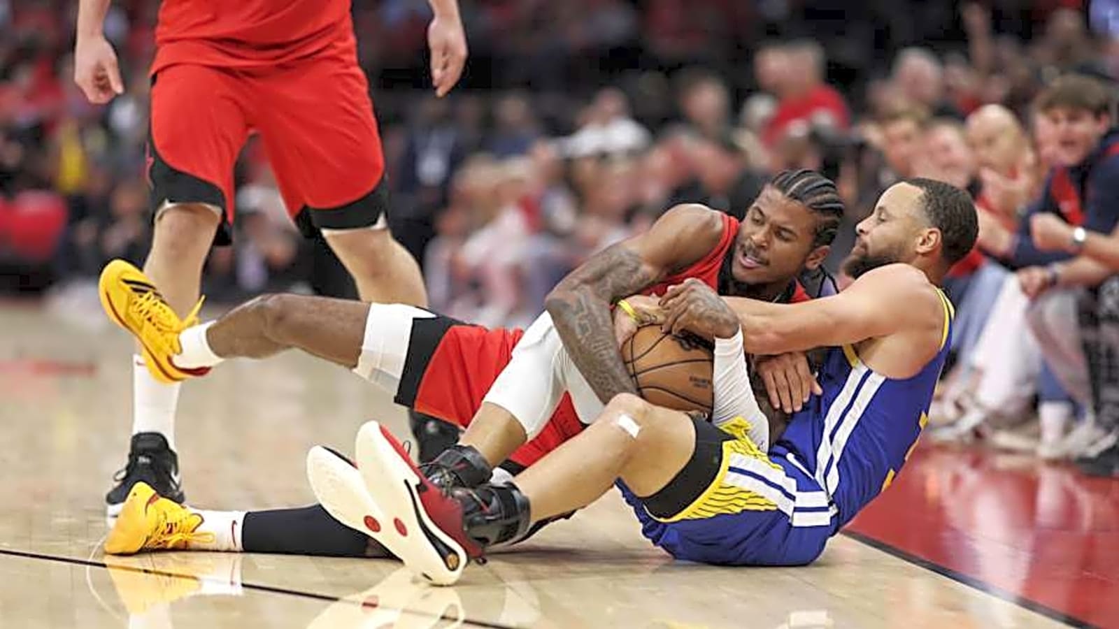 4x NBA All-Star Calls Out Referees in Warriors-Rockets Playoffs