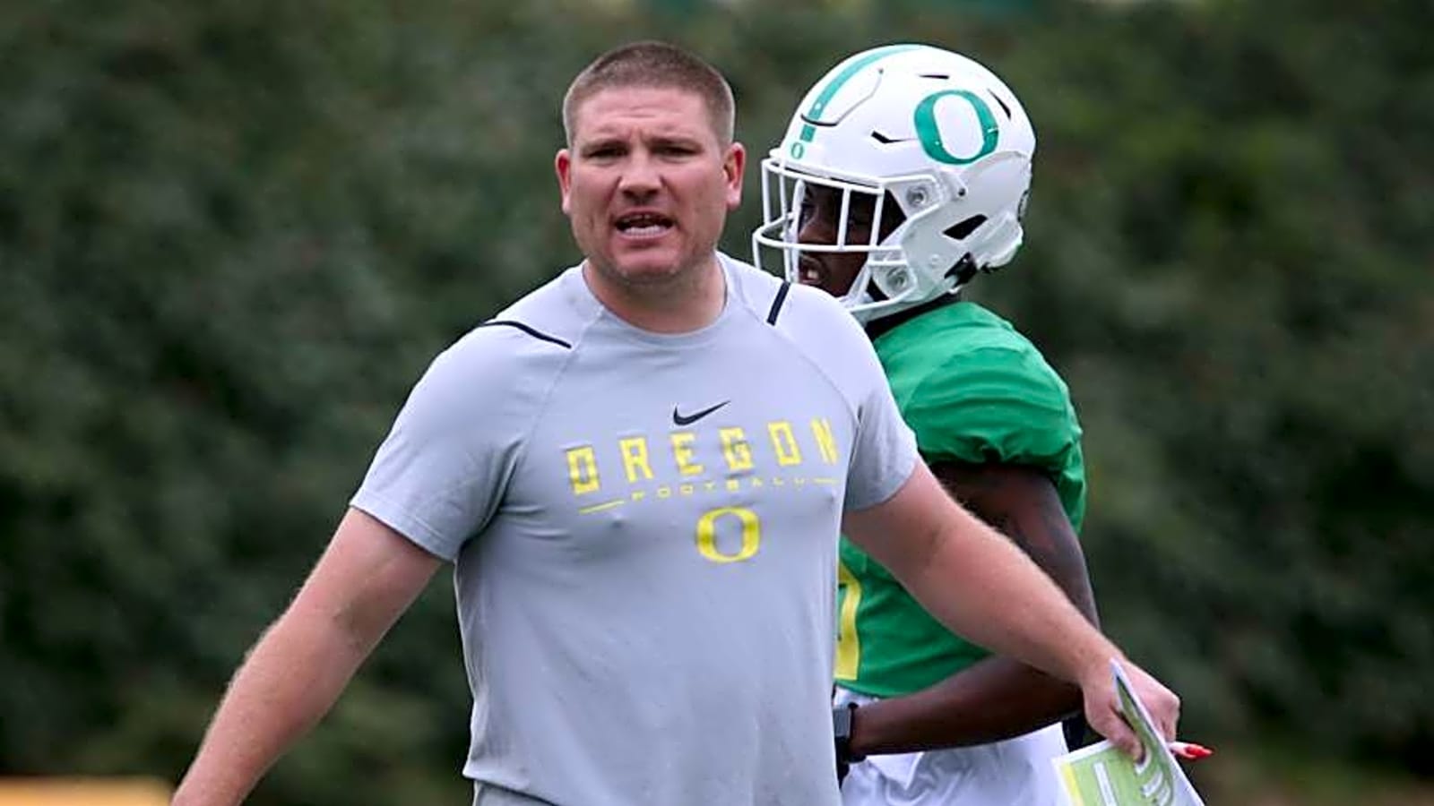 Oregon Ducks, Notre Dame, Cal Pushing For 4-Star EDGE Recruit Troy Bowens
