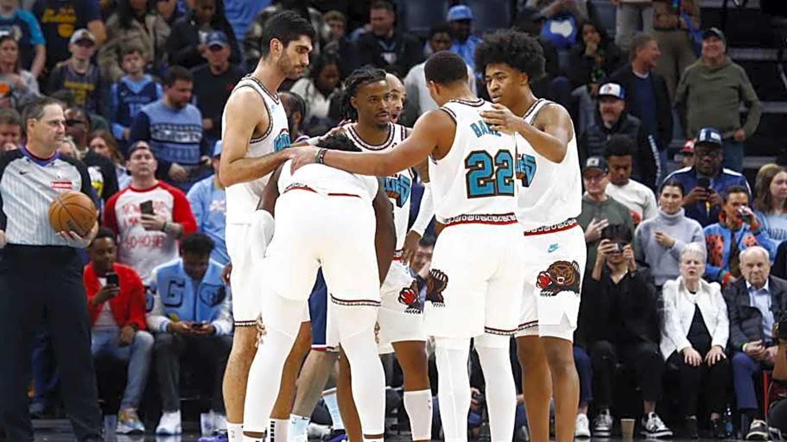 Ex-Celtics, Pelicans Center Calls Out Grizzlies All-Star