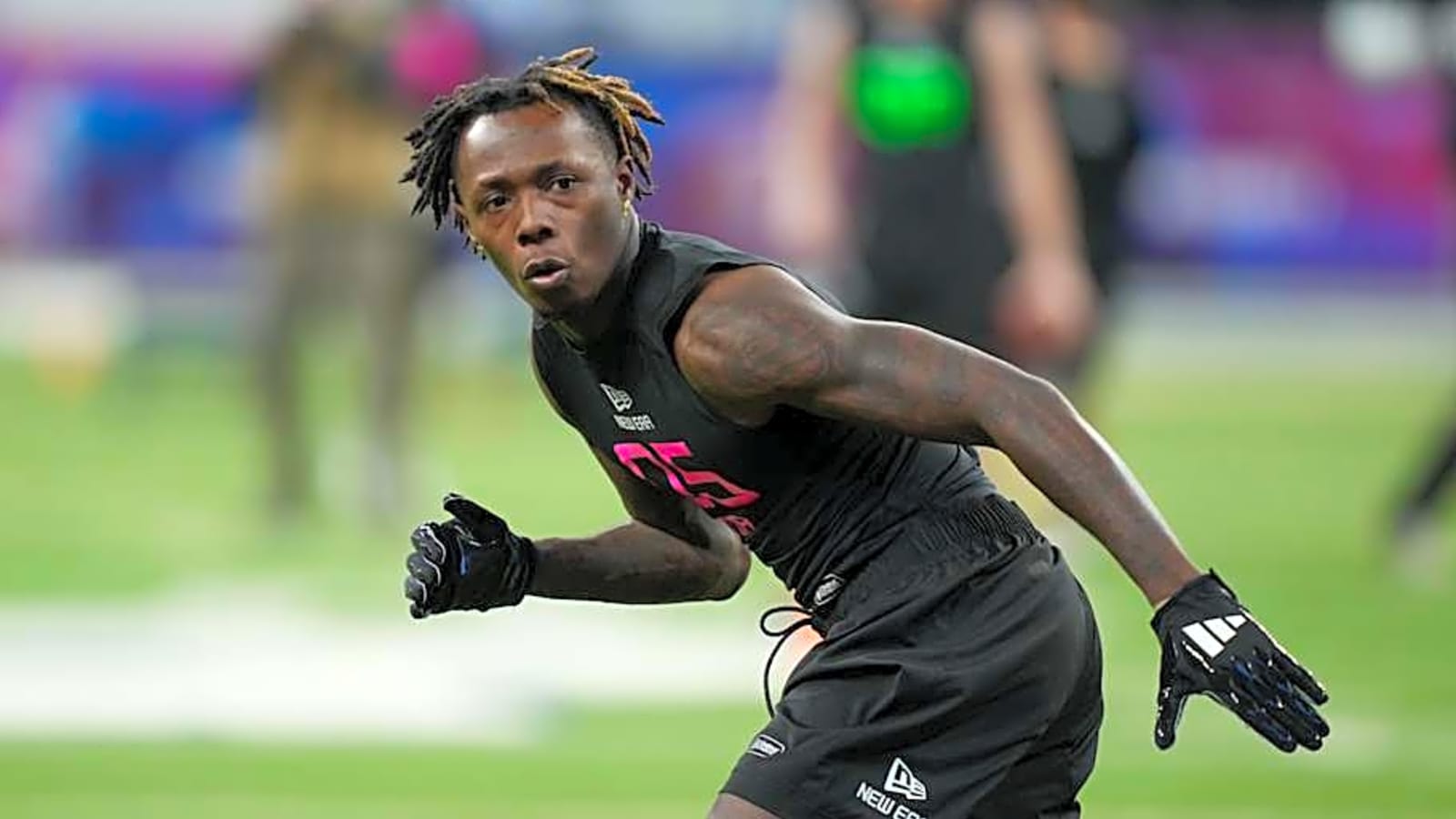 Falcons Rookie CB Cobee Bryant Shows Off $100K HawkMamba Chain