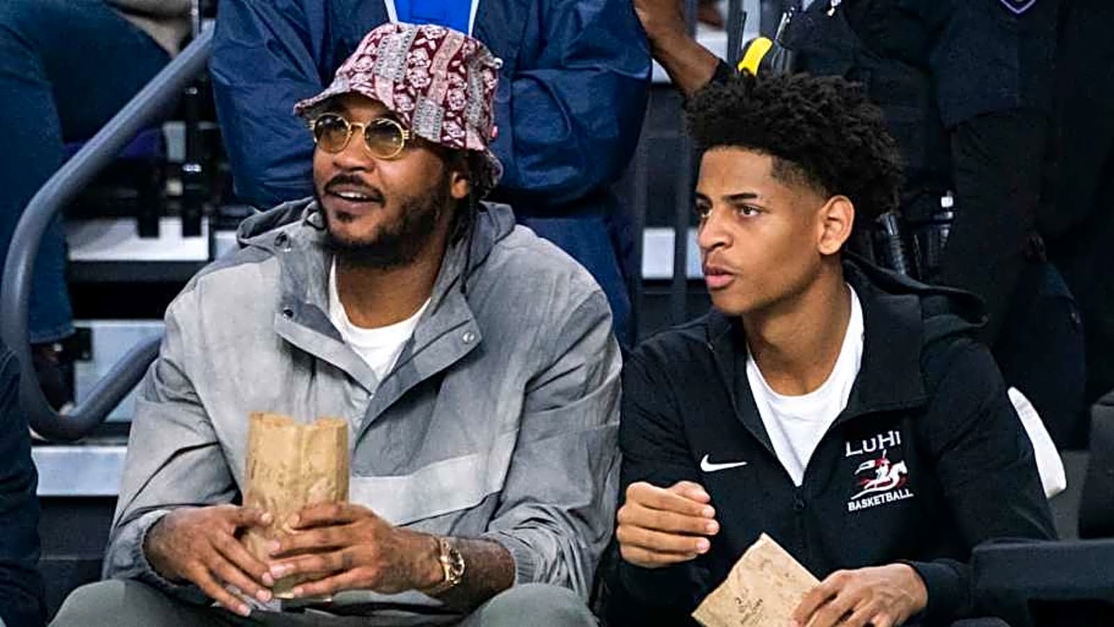 Watch: Knicks Legend&#39;s Son Offers Hall of Fame Tribute