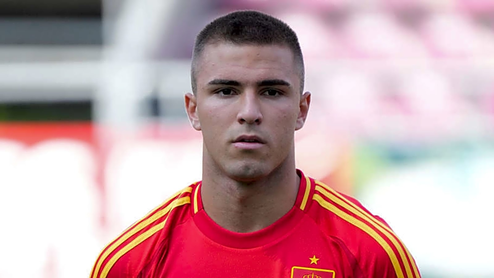 Young Spanish Striker Reveals His Preference Between Real Madrid and Barcelona