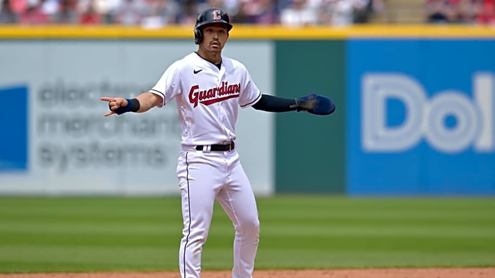 Cardinals-Guardians Blockbuster? St. Louis May Target Trade For Gold Glover