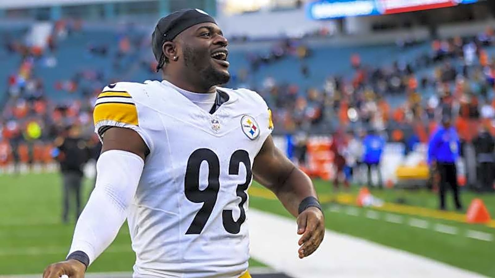 Steelers Add Familiar Face for Chargers Game