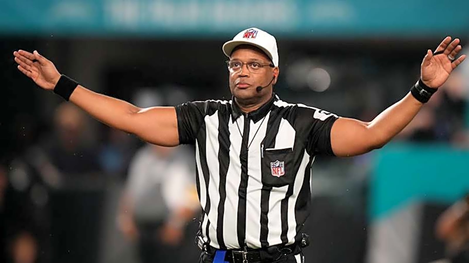 Bills vs Dolphins announcer pairing & referee assignment for NFL Week 10