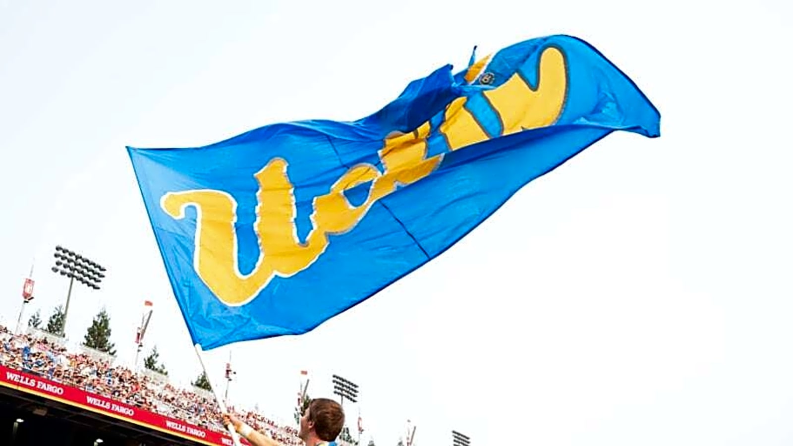 UCLA Freshman Spotlight: Robert James III