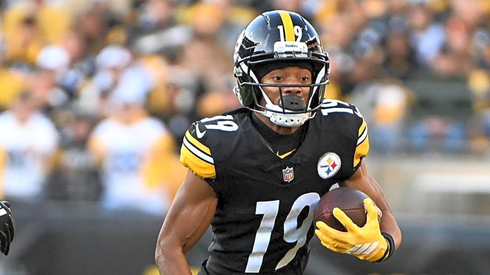 Calvin Austin Jokes About Teaming Up With Steelers Rival