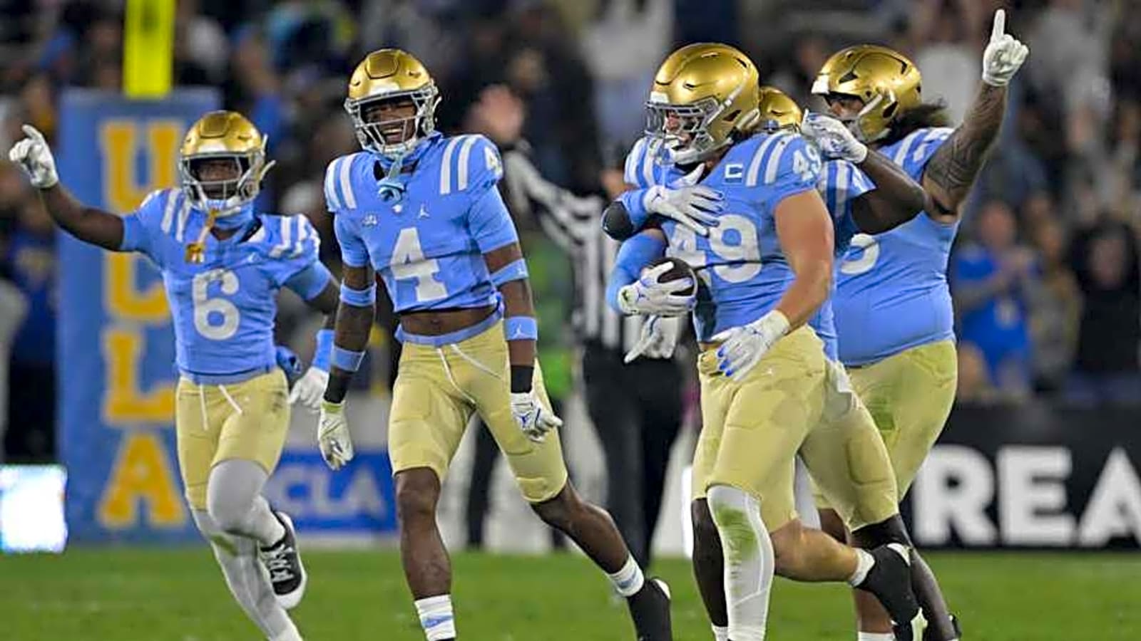Fellow 2026 Commits React to Xavier Warren&#39;s UCLA Pledge