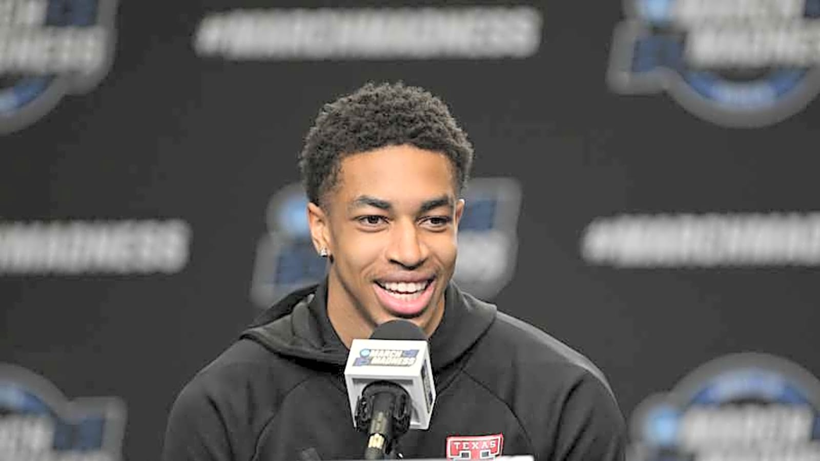 Golden State Warriors Reportedly Sign Elite 3-Point Shooter