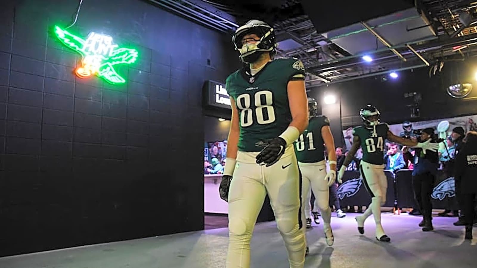 Eagles And Star TE Agree On Reworked Deal