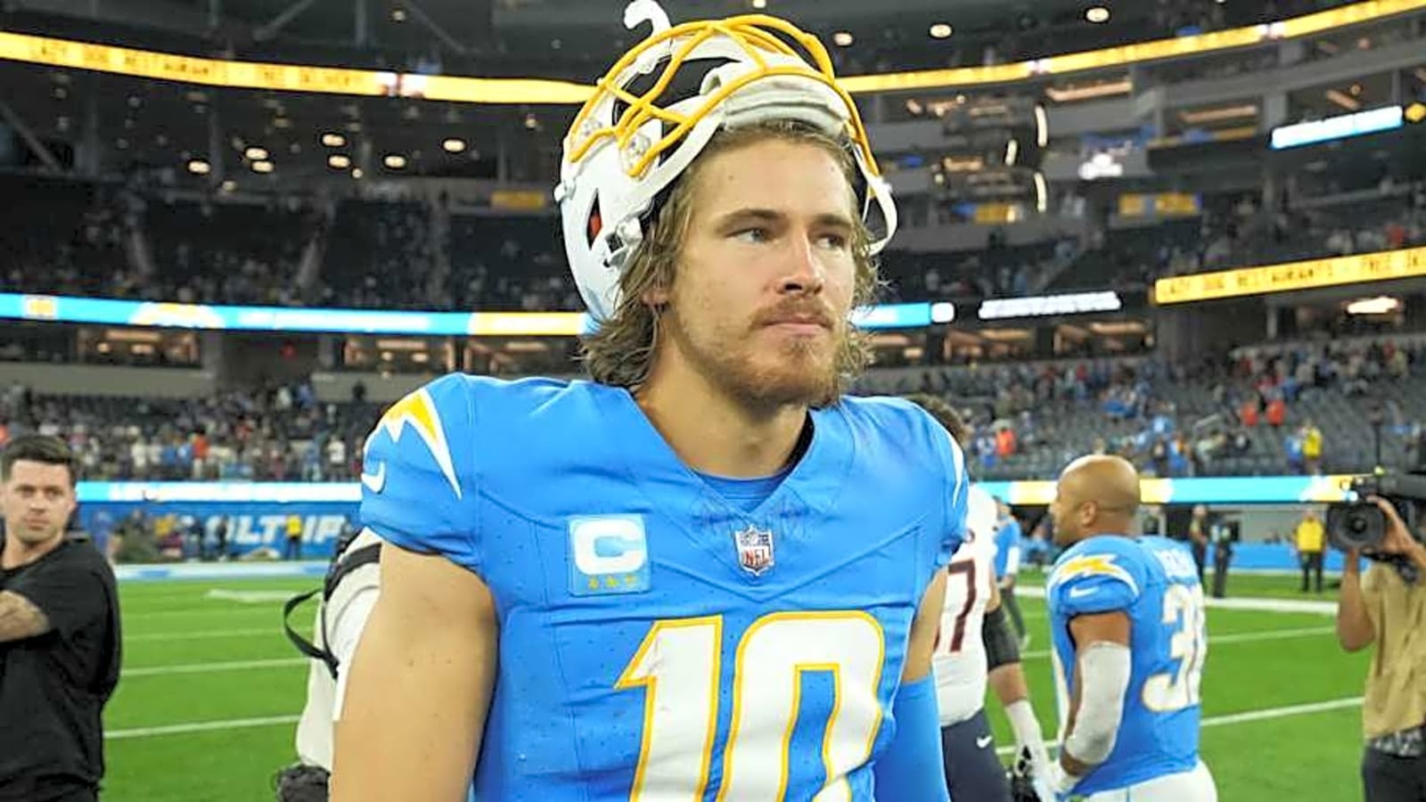 Chargers&#39; Justin Herbert gets absolutely shredded, &#39;not close&#39; to being elite