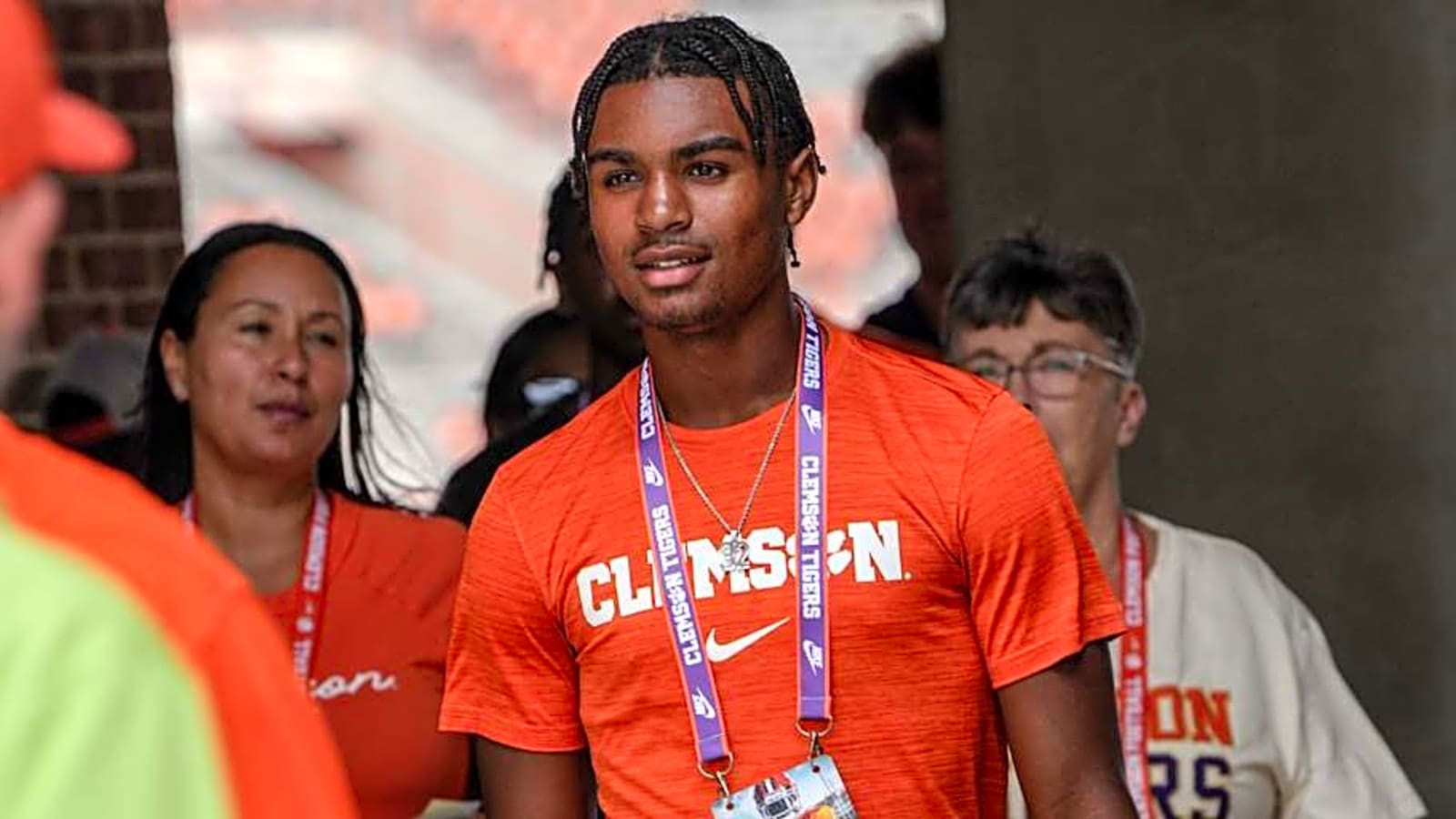 Clemson Tigers Projected to Land Four-Star Receiver