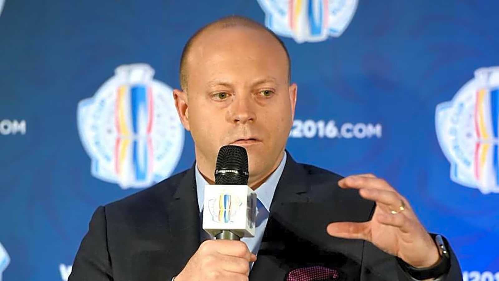 Stan Bowman's Goaltending Decision Could Cost Oilers Playoff Hopes