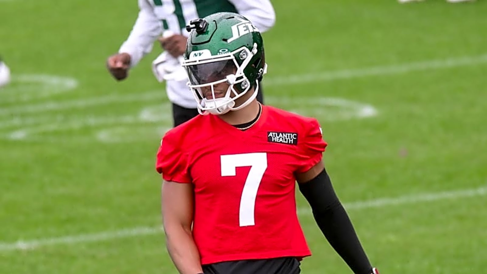 Justin Fields Early Reviews Will Catch Jets Fans&#39; Attention