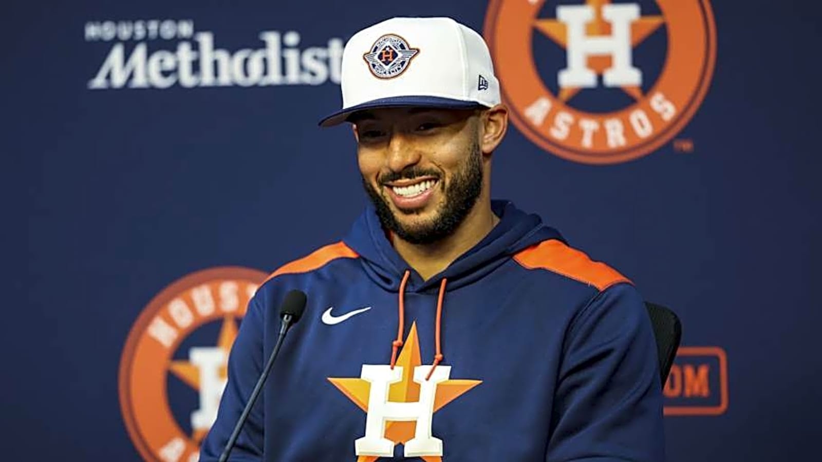 Astros Fans Shower Carlos Correa, Alex Bregman with Applause in Return 